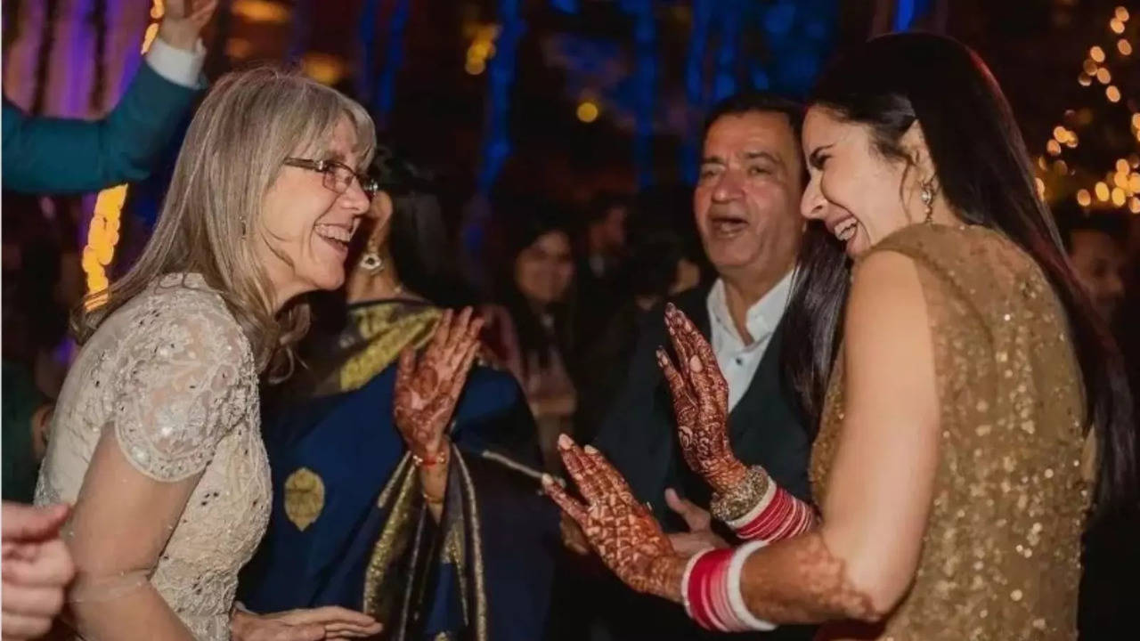 ?Katrina Kaif's Unseen Picture From Her Wedding Reception Goes Viral Amidst Pregnancy Rumours