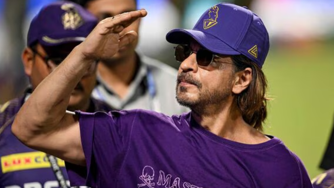 Shah Rukh Khan Will Return To Mumbai Tomorrow, Plans To Take One Week ...