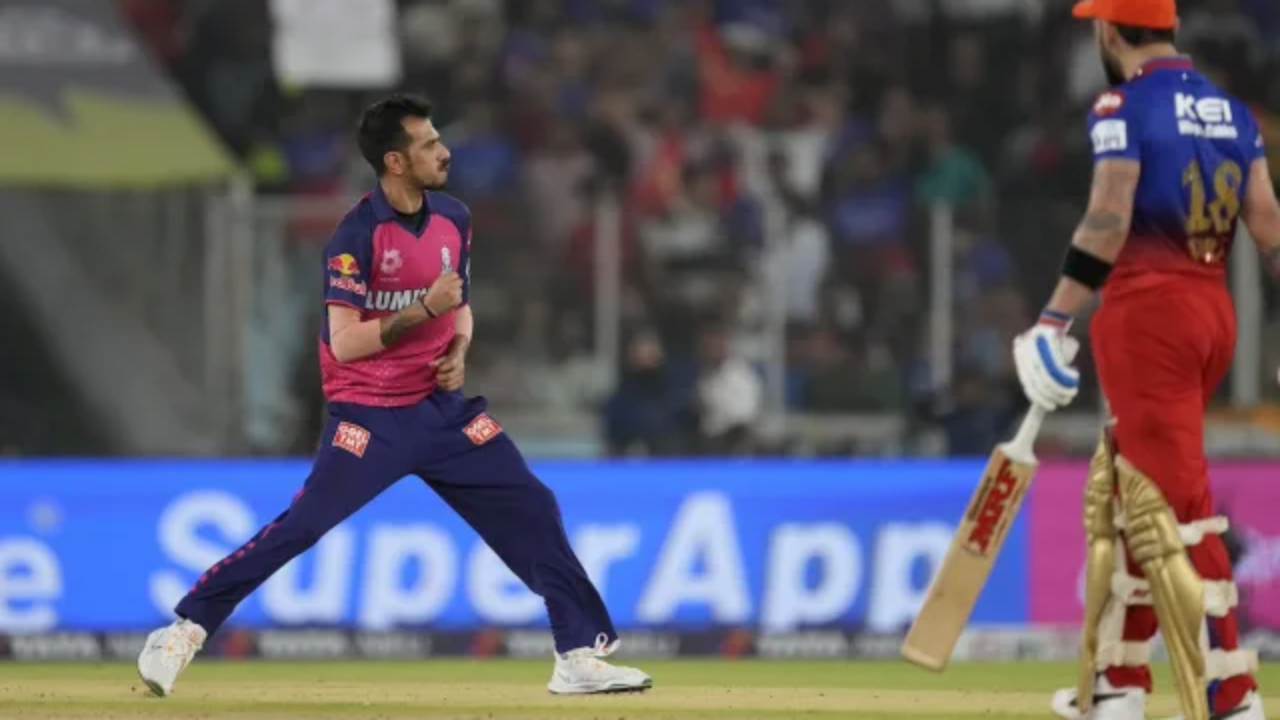 Yuzvendra Chahal RR RCB Virat Kohli wicket AP