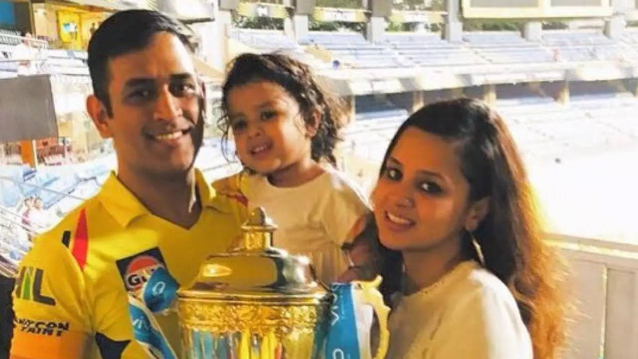 MS Dhoni Wants To Spend More Time With Family; 7 Reasons Why Is It Essential?