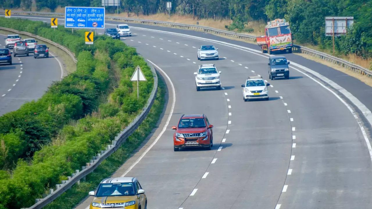 Mumbai Pune Expressway