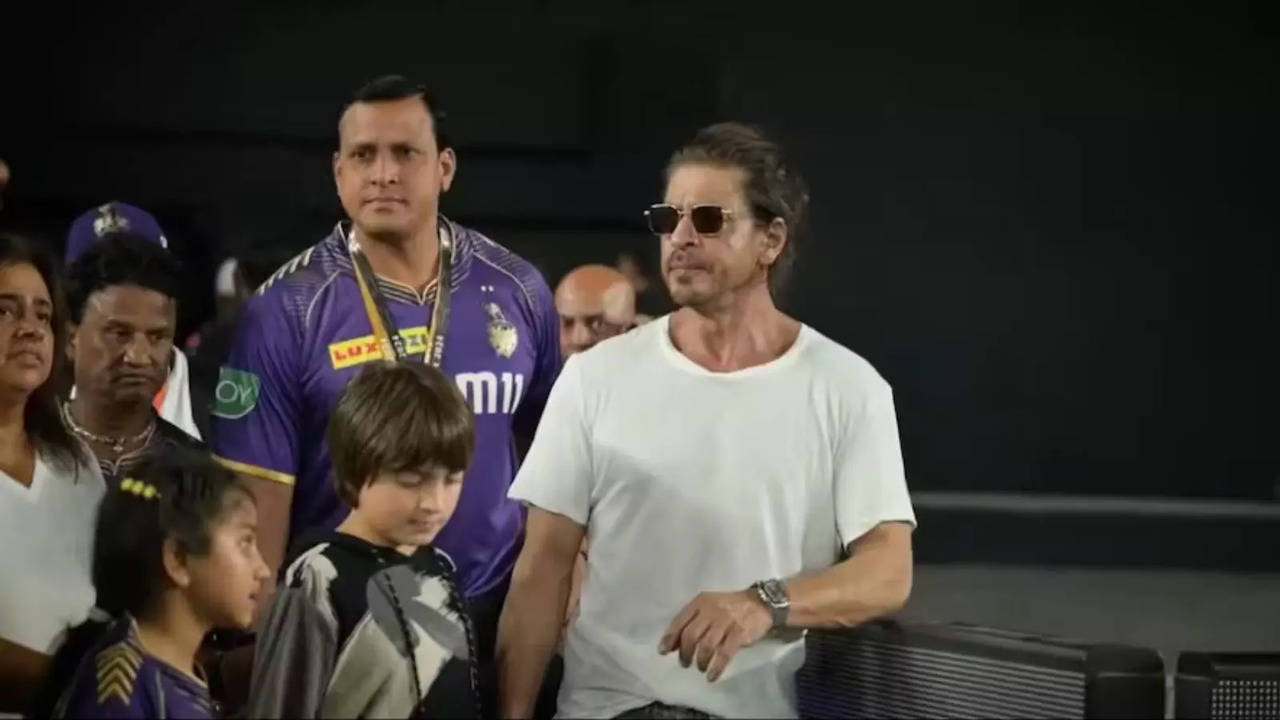 Shah Rukh Khan Greets Wheelchair Bound Fan Post-KKR Match in Ahmedabad Despite Not Feeling Well