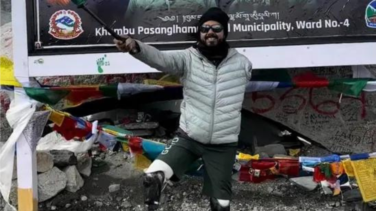 Tinkesh Kaushik Becomes World's First Triple Amputee To Reach Everest Basecamp