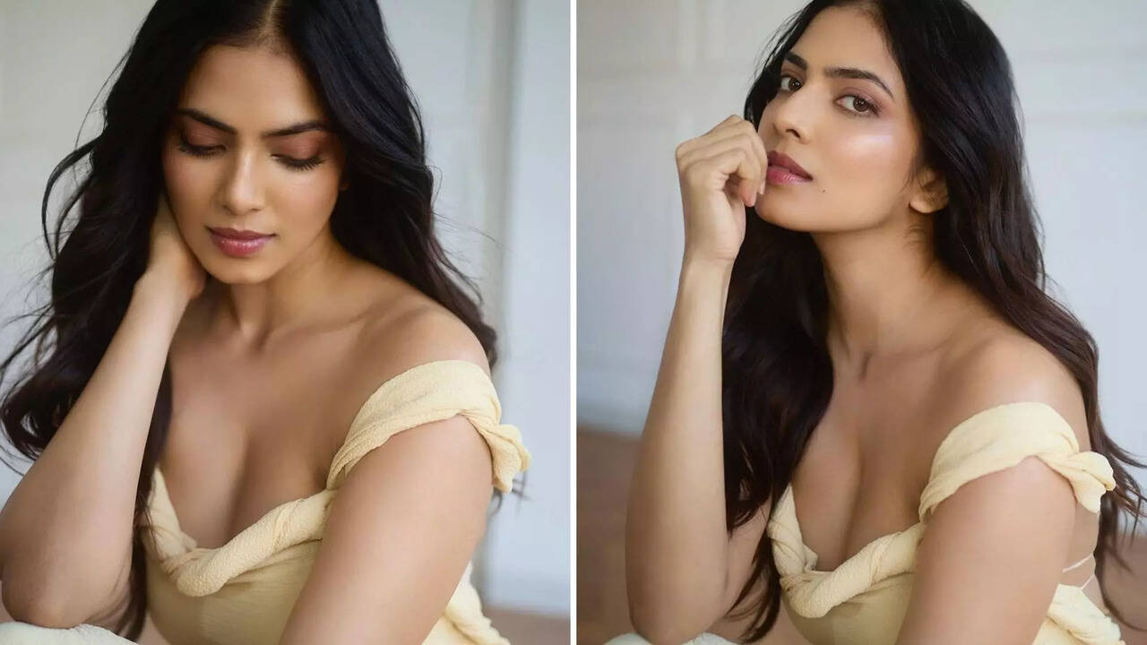  மஞ்சள் உடையில் மயக்கும் அழகில் மாளவிகா மோகனனின் லேட்டஸ்ட் புகைப்படங்கள்! 