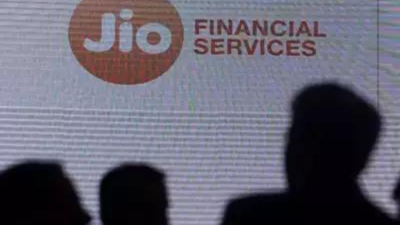 Jio Financial Services Plans to Enter Device Leasing Business, Seeks Shareholders Approval for Whopping $4.33 Billion Deal with Reliance Retail