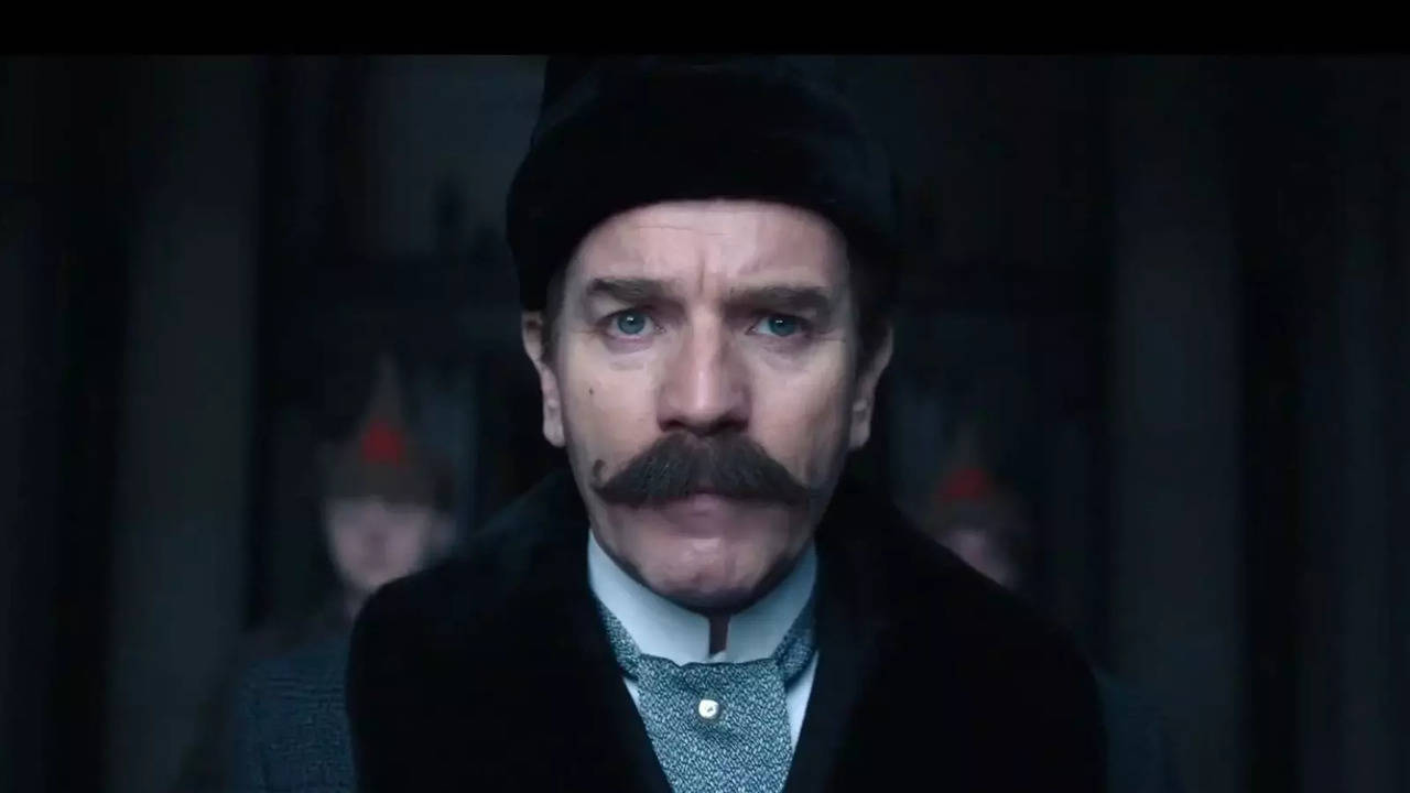 ?A Gentleman In Moscow: Ewan McGregor’s Spectacular Performance Anchors This Wobbly Series