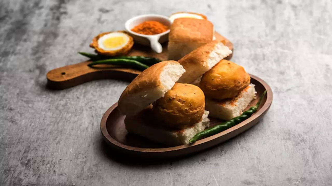 Vada Pav Lasun Chutney (Photo: Freepik)