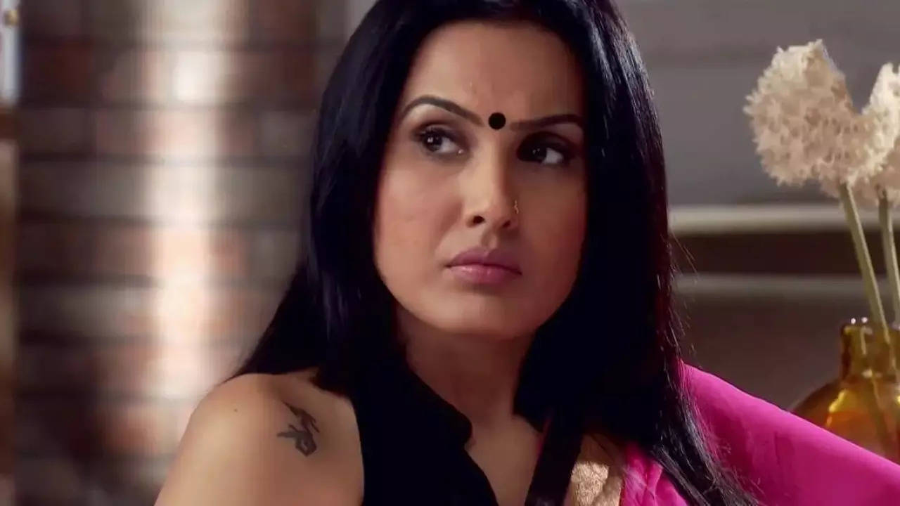 Kamya Punjabi Accuses Booking Company Of Cheating: 'Gave Me So Much Stress' - Exclusive
