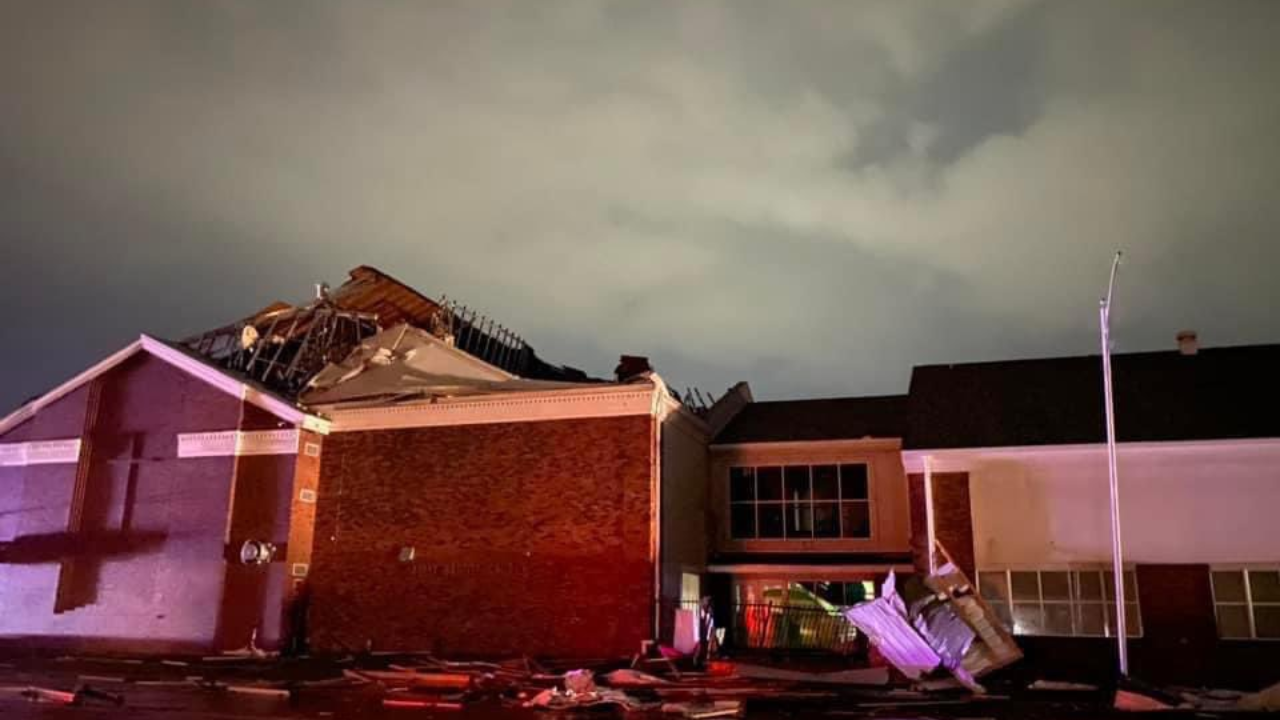 Claremore, Oklahoma Tornado Homes Damaged, Power Lines Down Near Pryor