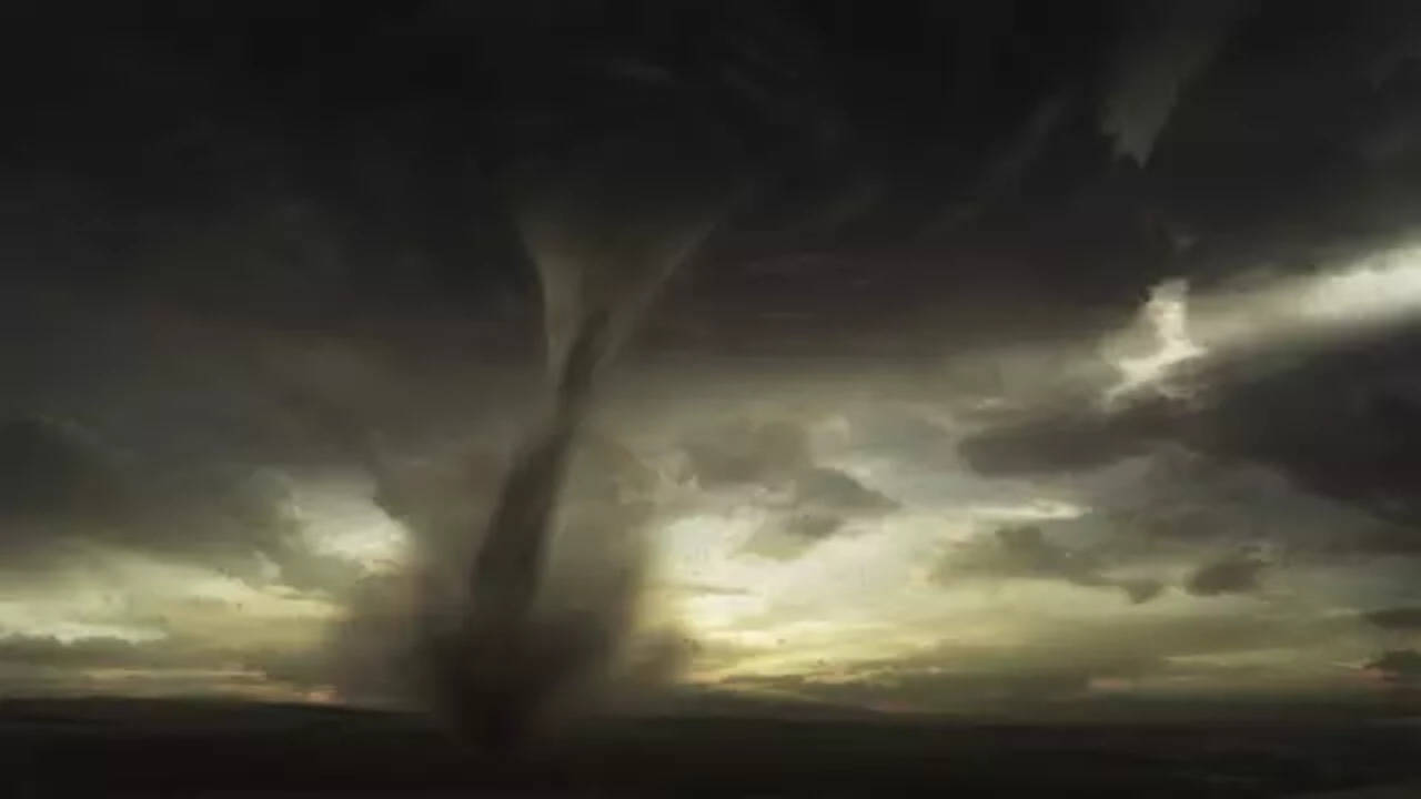 Tornado Alert Across Kentucky, Power Outage Seen