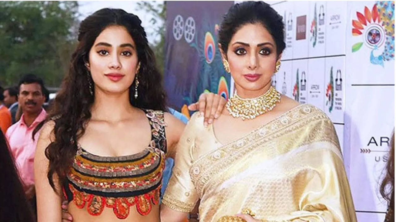 Janhvi Kapoor On Mom Sridevi Not Wanting Her To Become An Actress: She's A Headstrong Woman, Would Have... | EXCLUSIVE