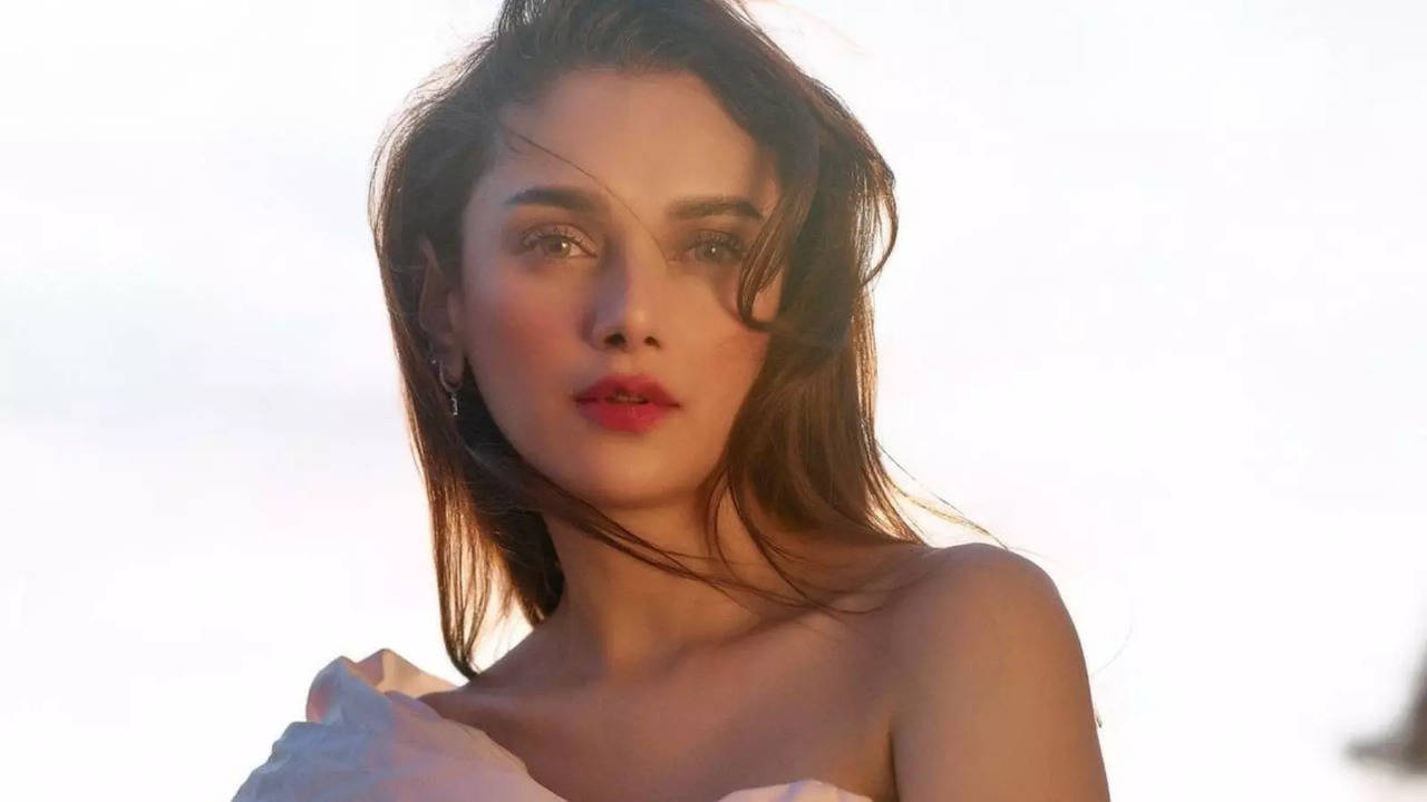 Mesmerising! Aditi Rao Hydari Looks Ethereal In Pink Gown At Cannes