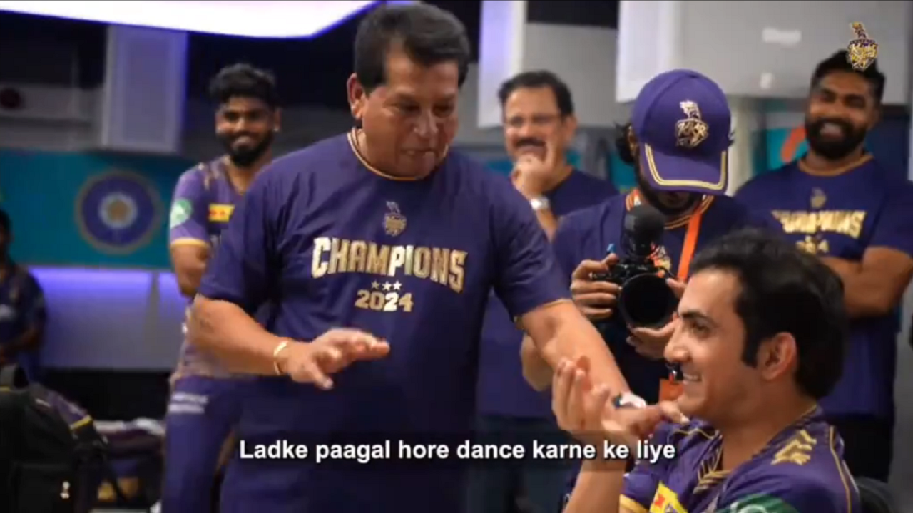 Gautam Gambhir interrupts KKR's head coach Chandrakant Pandit's dressing room speech