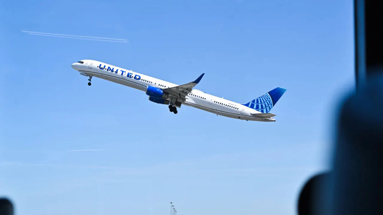 United Airlines flight had to make an emergency landing after its engine caught fire