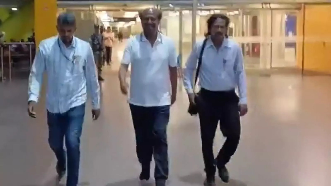 Rajinikanth Arrives From Abu Dhabi