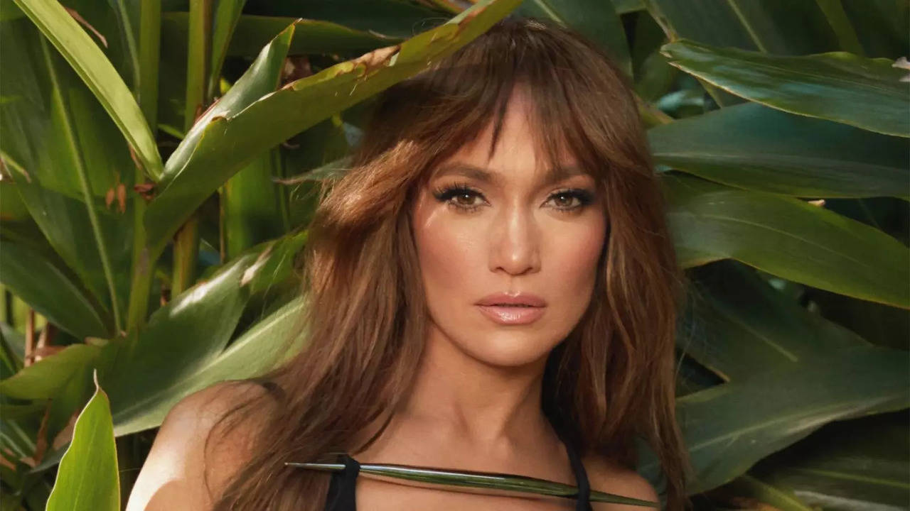 Jennifer Lopez On Scary Side Of AI: Ads Are Selling Skincare I Know Nothing About Using My Face Covered in ‘Wrinkles