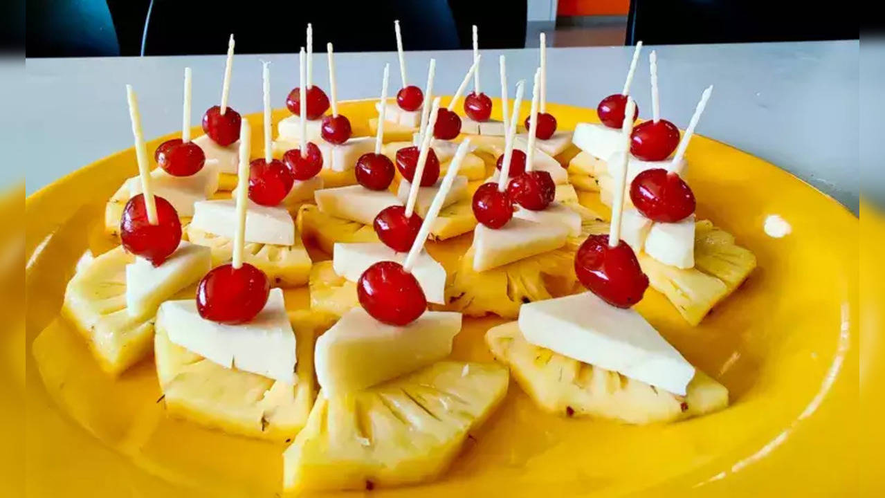 Cheese, Cherry And Pineapple Bites