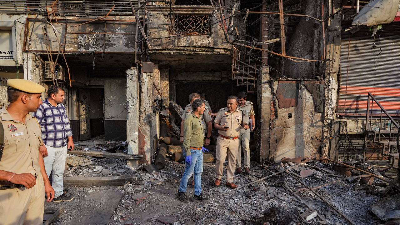 Delhi hospital fire