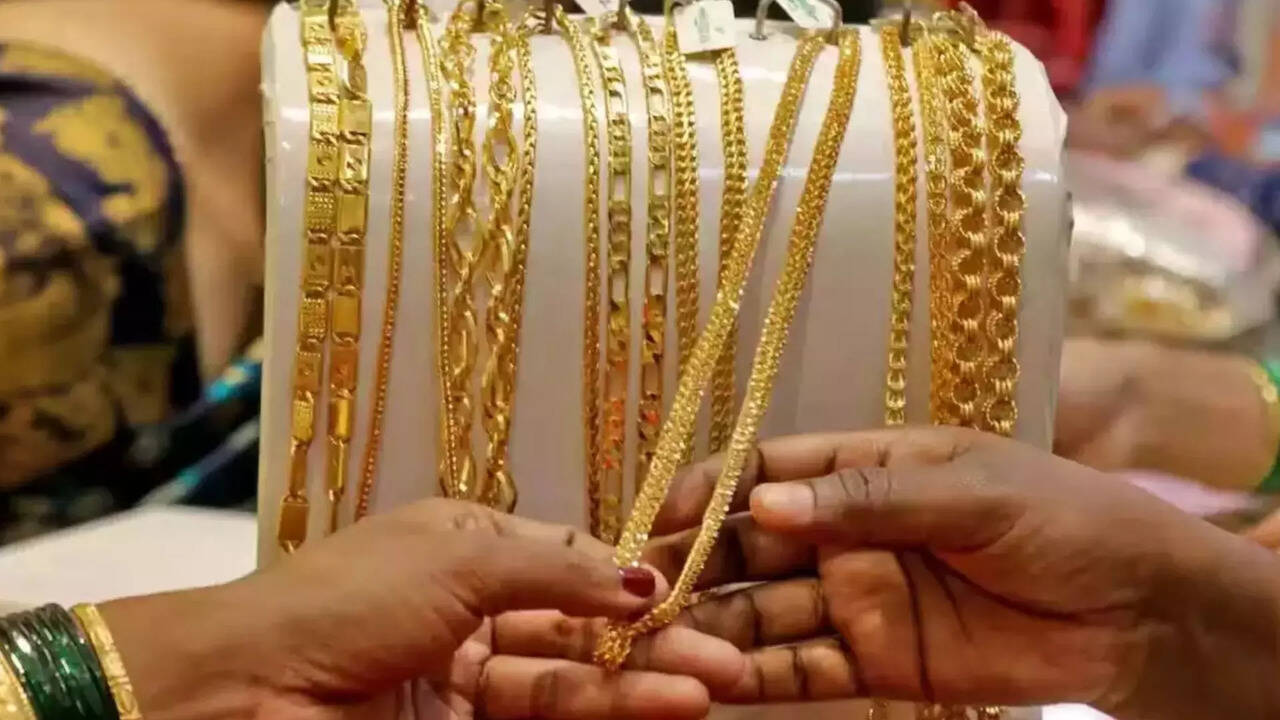  தங்கம் விலை மீண்டும் ₹54,000ஐ தாண்டியது.. இன்றைய விலை நிலவரம் இதோ 