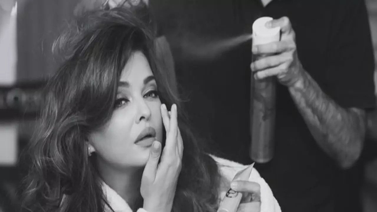 'QUEEN' Aishwarya Rai's Breathtaking BTS Pics From Cannes 2024 Leave Fans Mesmerised. See Inside