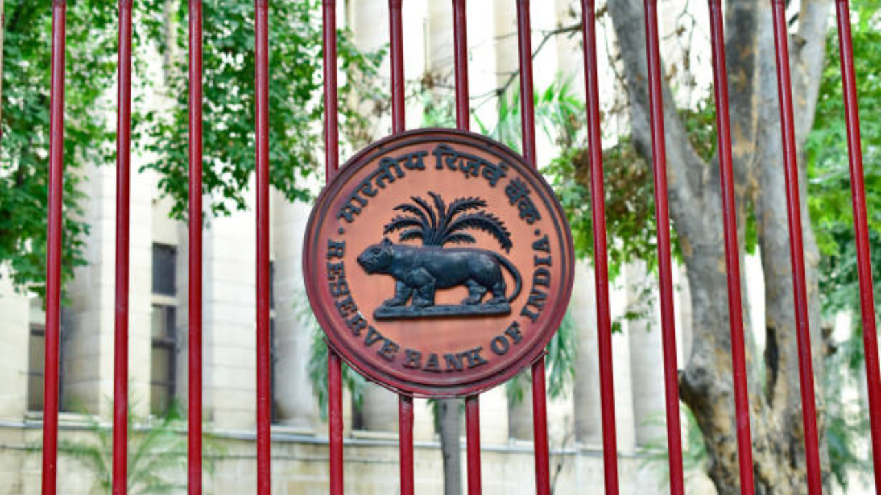 RBI Governor Launches Portal for Easier Regulatory Applications