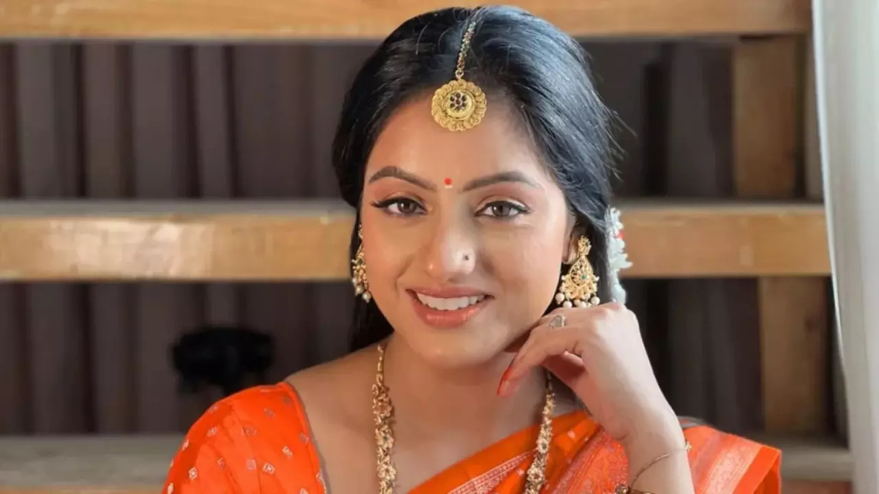 Deepika Singh Gets Blood Clot In Eye During Mangal Lakshmi Shoot, Rushed To Hospital