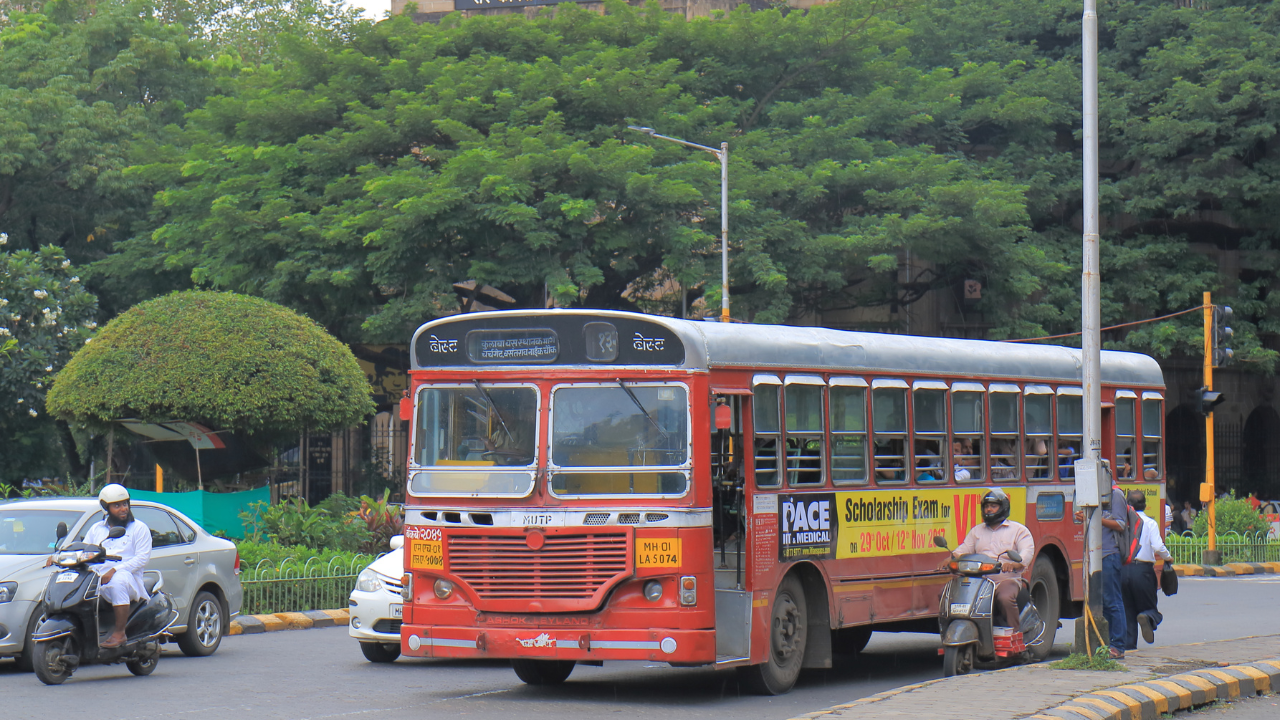 Mumbai bus