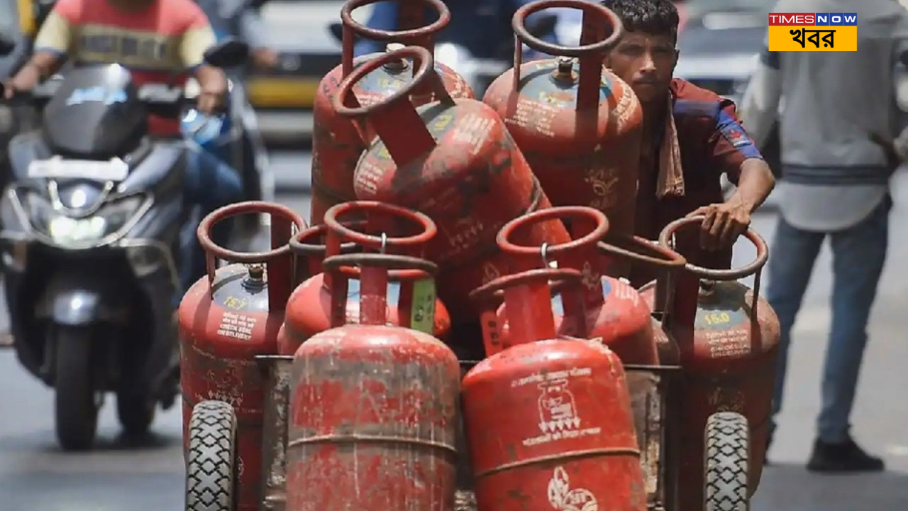 lpg price cut commercial lpg cylinder price slashed by rs 72