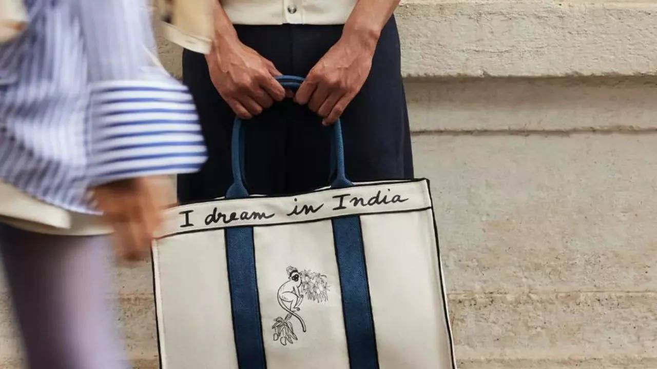 6 Gorgeous Tote Bags That Are Perfect For Your Next Vacay. Credit: Art Chives