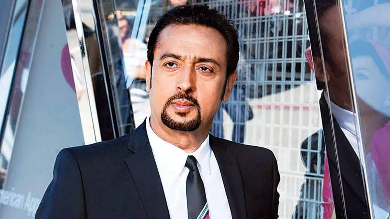 Veteran Actor Gulshan Grover Slams Celebs Who Disrespect Paparazzi At Airport: Baad Mein Jaake Dhundhte Honge