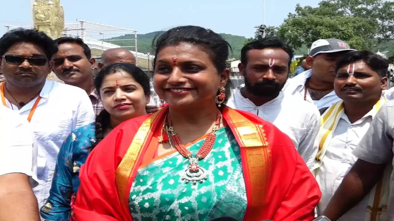 Minister Roja