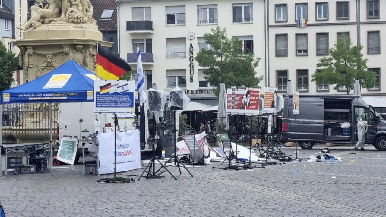 Afghan-Origin Man Held After Knife Attack At Anti-Political Islam Event In Germany