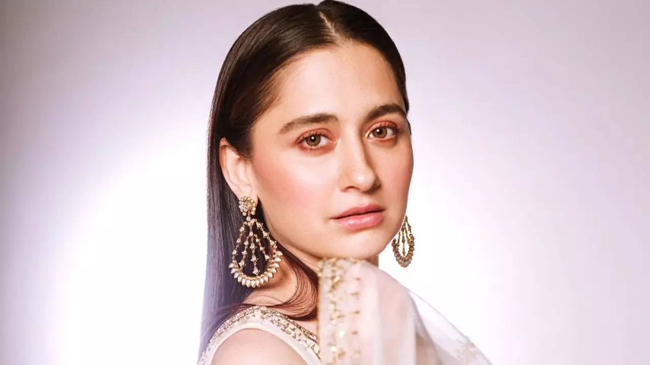 Sanjeeda Shaikh Reveals A Girl Touched Her Breasts In Nightclub: ‘Ladkiyan Koi Kam Nahi Hoti’