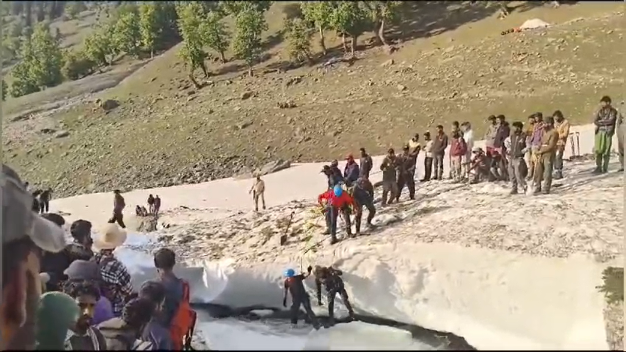 Rescue Operation Underway As Thajwas Glacier Falls In Kashmir | VIDEO