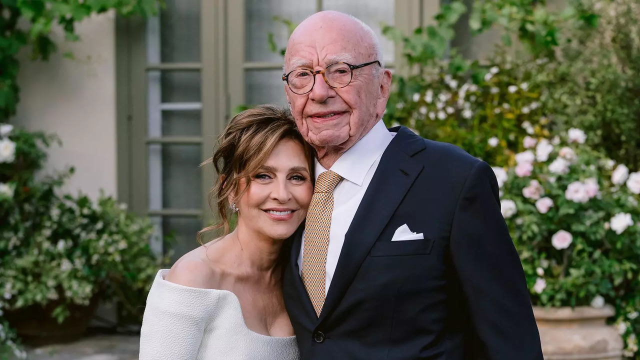 Rupert Murdoch marries Elena Zhukova