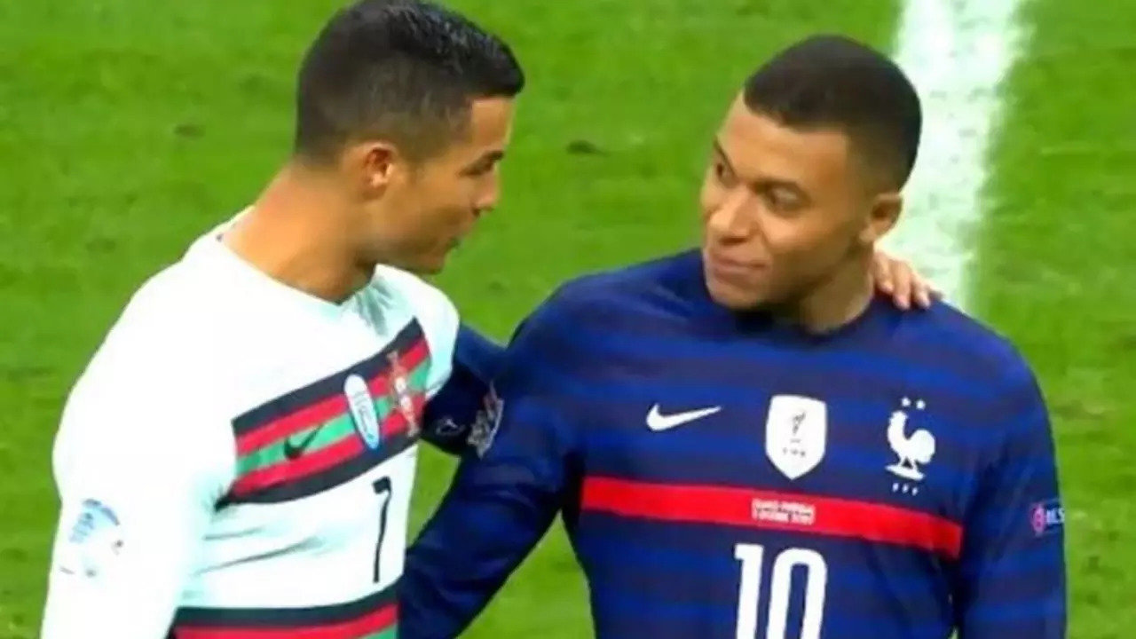 Cristiano Ronaldo Welcomes Kylian Mbappe to Real Madrid