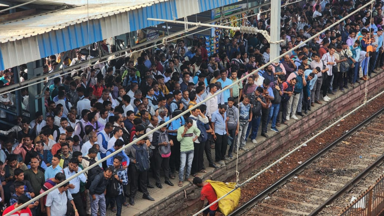 Mumbai Local Train Issue