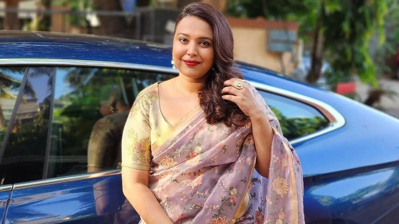 Swara Bhasker LASHES OUT At 'Body Shamer' Who Claimed Actress Is Losing Work Due To 'Extra Weight'