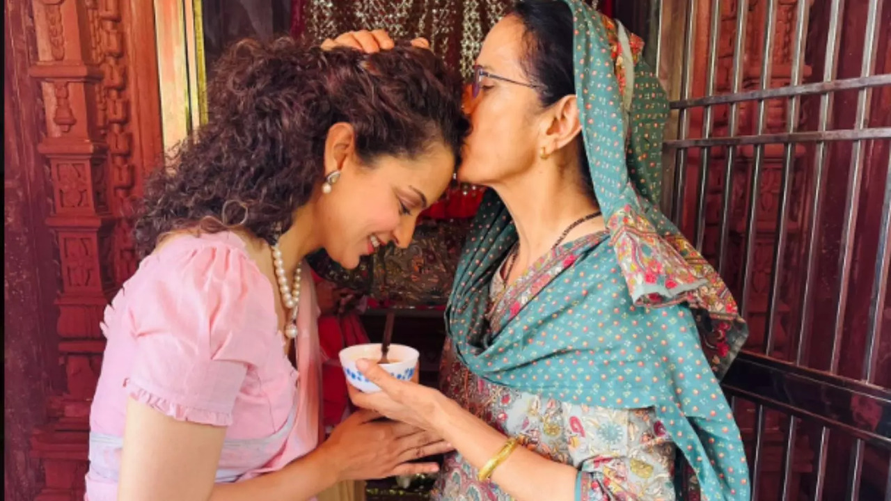 Lokh Sabha Election 2024: Kangana Ranaut Seeks Mother's Blessings Ahead Of Results: Maa Ishwar Ka Roop Hai