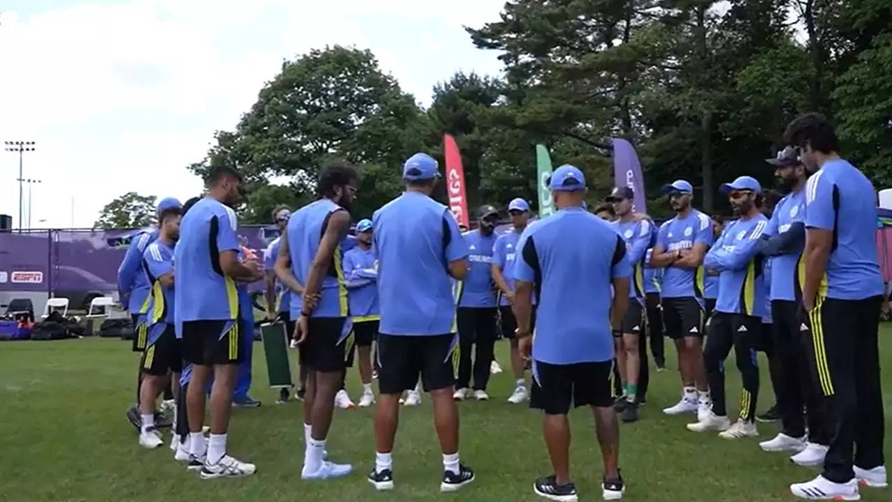 rahul dravid with the indian cricket team