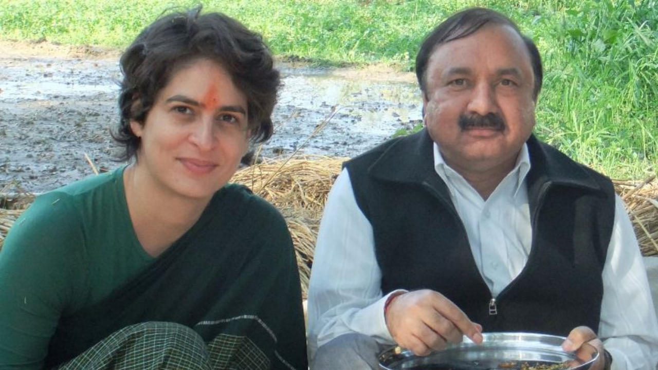 Priyanka Gandhi Vadra congratulates Kishori Lal Sharma