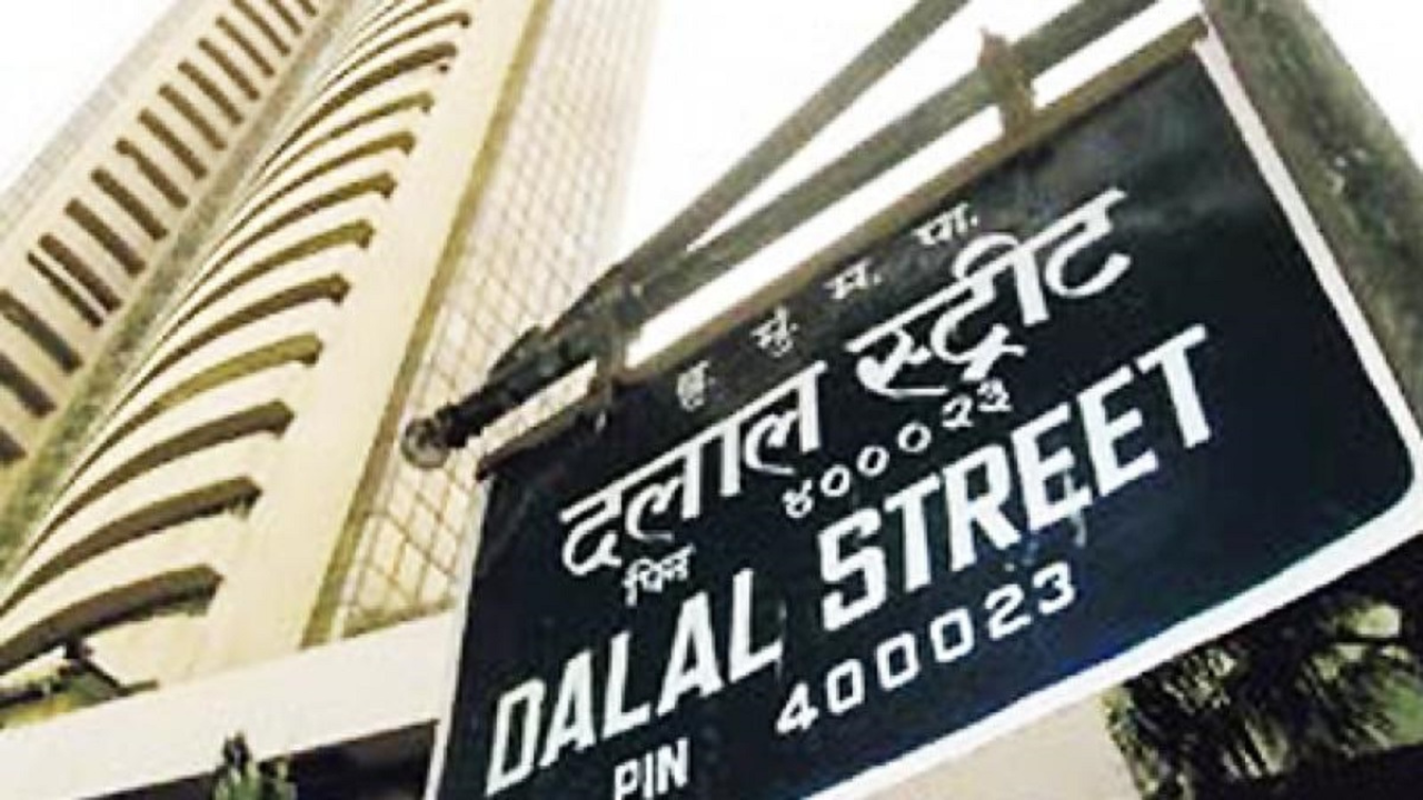 PSU, State-owned Banks Tumble Up to 24 pc