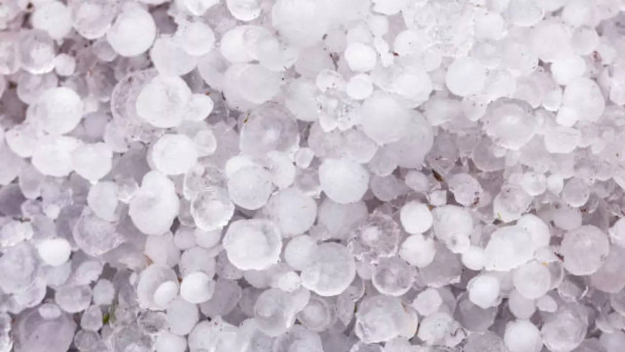 Texas Hit By Monstrous 725 Hailstone Local Storm Chasers Claim Record Breaking