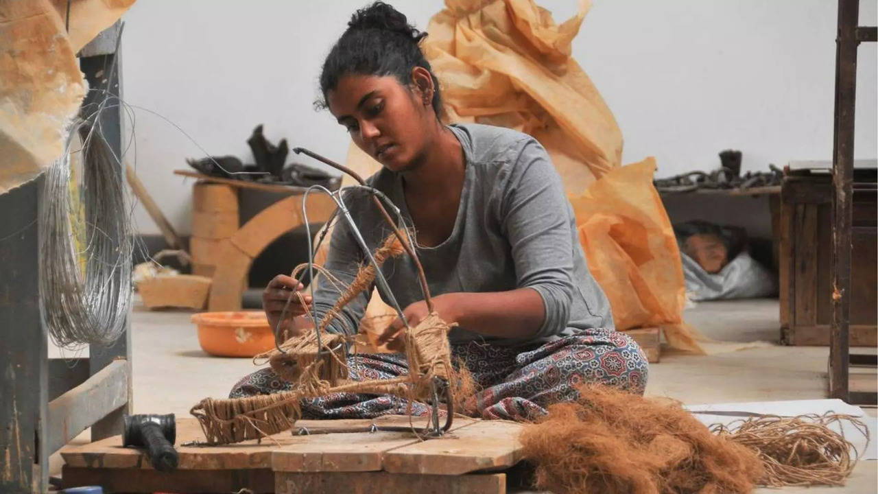 interested in traditional sculpture and architecture apply now for mamallapuram fine arts college