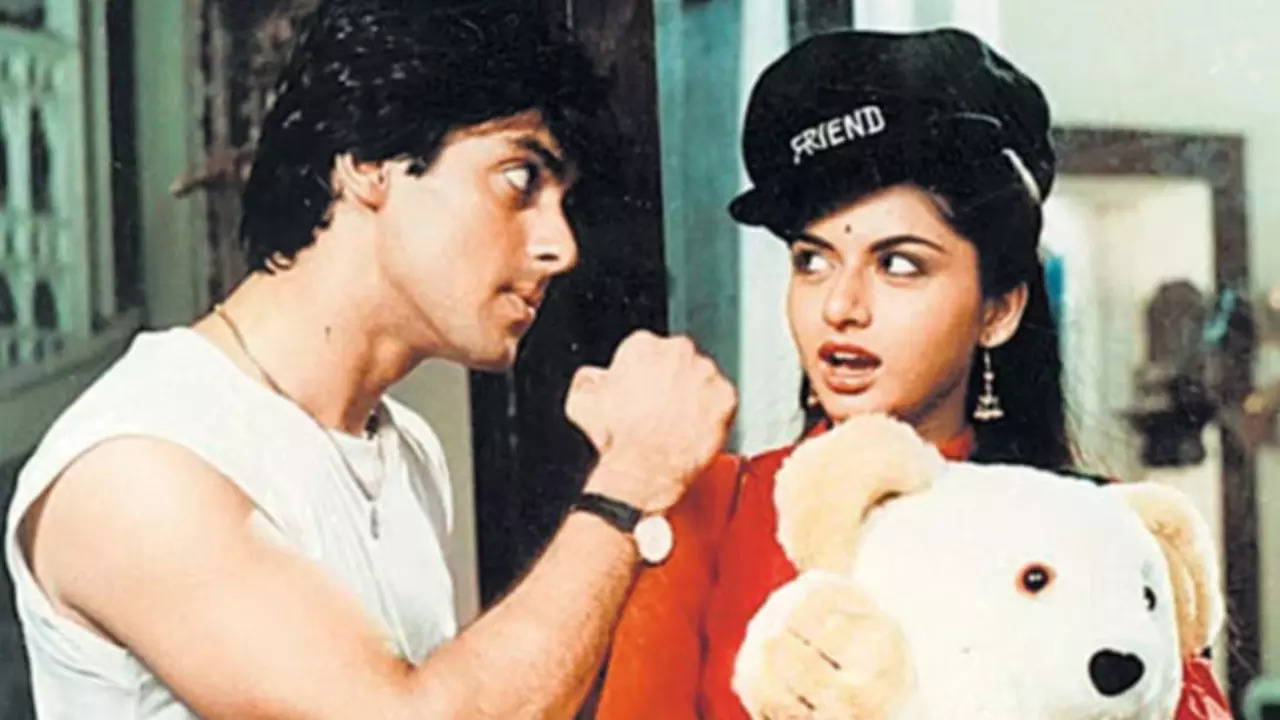 When Sooraj Barjatya Recalled Maine Pyar Kiya's First Day Of Release: Salman Was Mobbed | Times Now