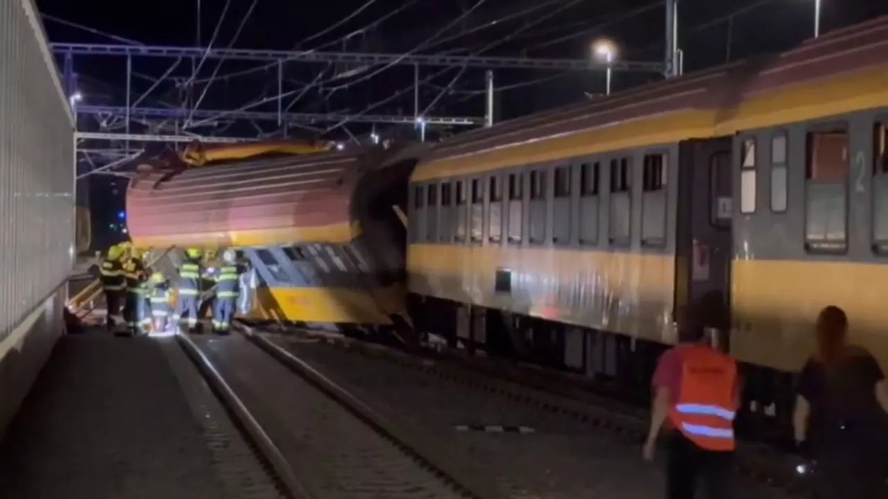 Trains Crash In Czech Republic's Pardubice Leaves Several Injured, Evacuations Underway | VIDEO