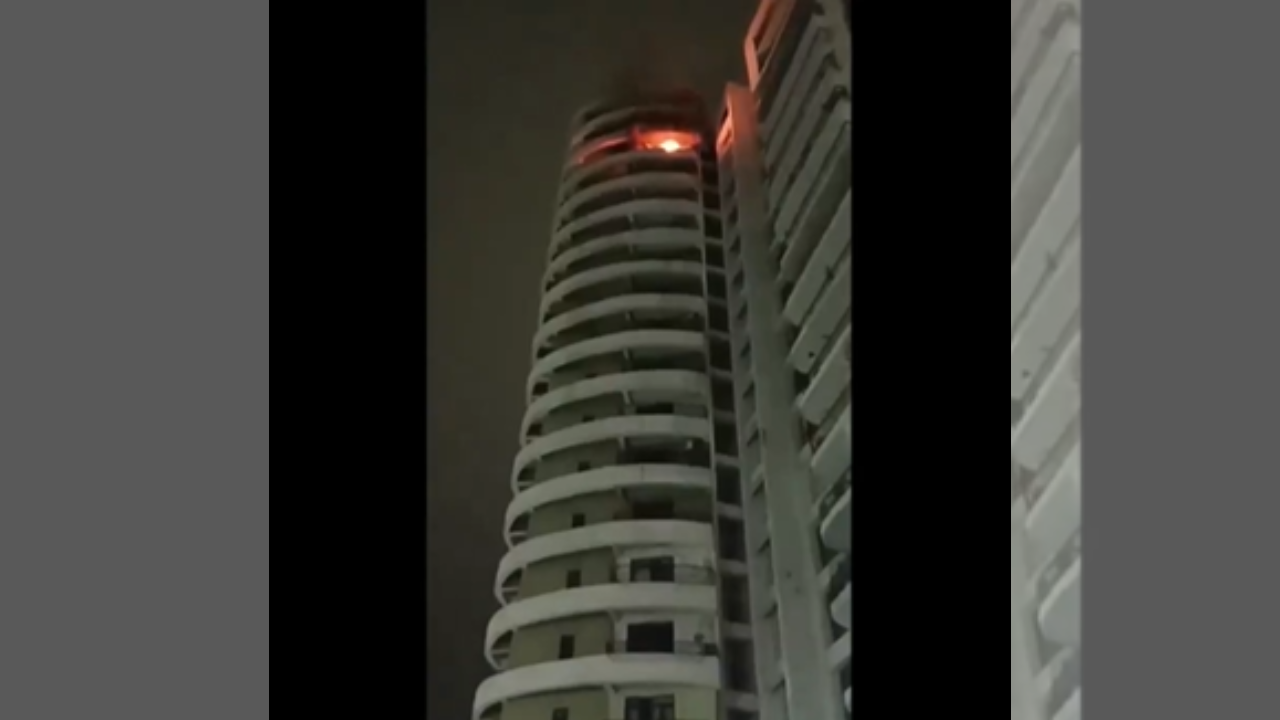 Noida fire news