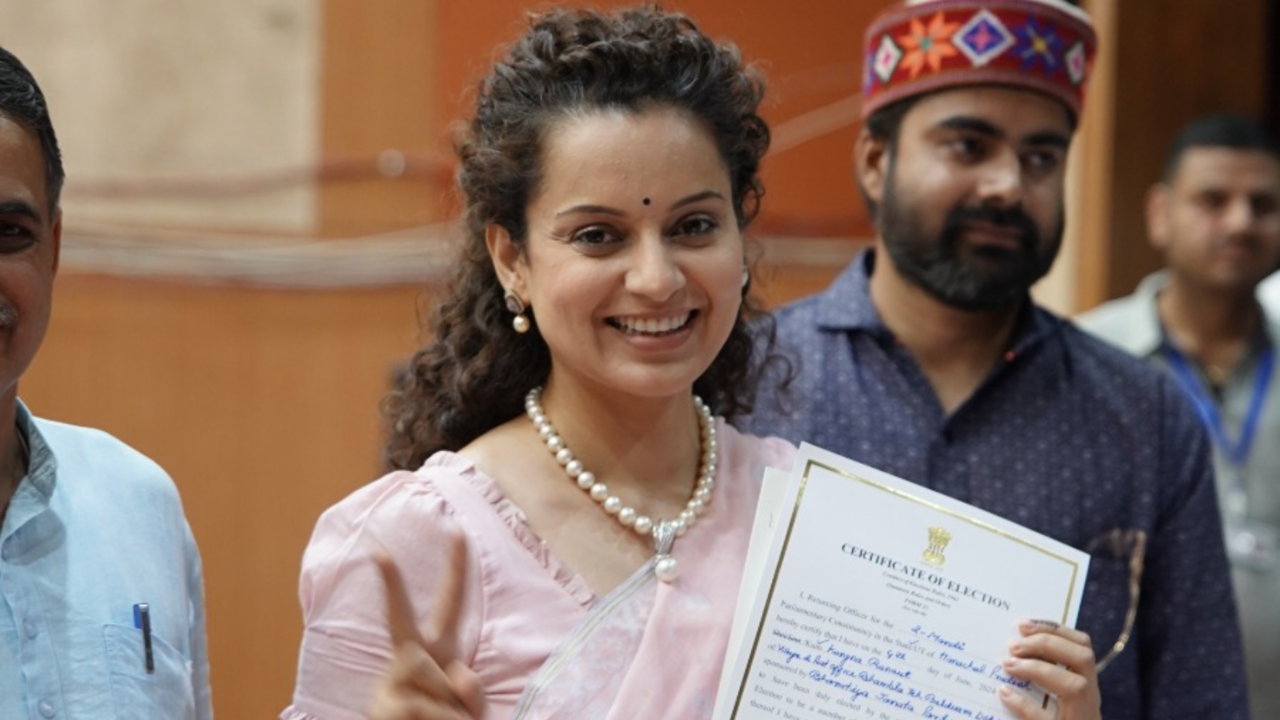 Newly Elected MP Kangana Ranaut Shares Group Pic Of PM Modi, Amit Shah, Nitish Kumar, Chandrababu Naidu From NDA Meet