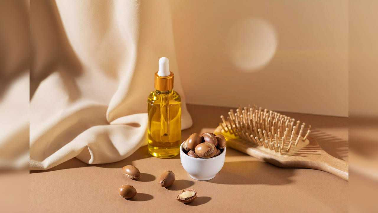 Argan Hair Oil Benefits and How To Use It