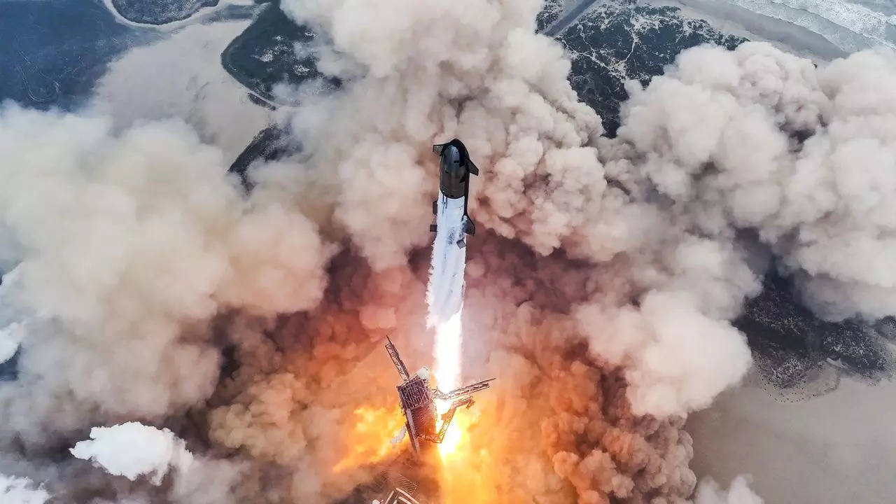 SpaceX Starship Liftoff